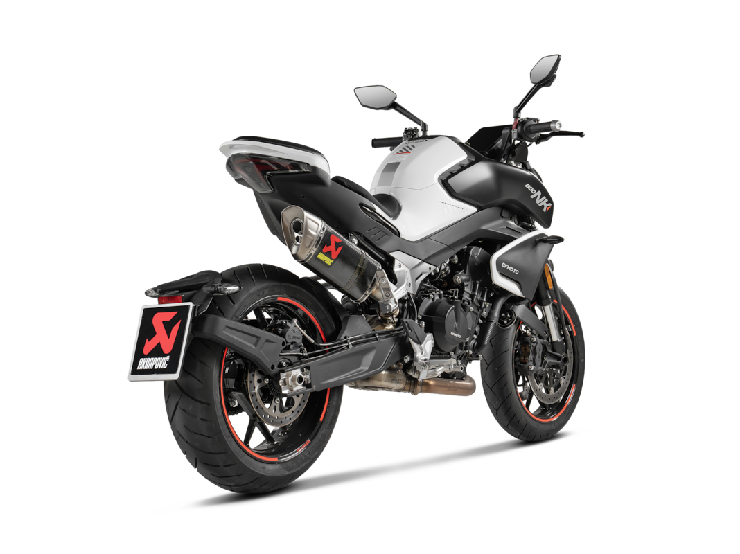 Akrapovic Slip-On Line Carbon (S-CF8SO1-HAPLC) suitable for CFMOTO 800 NK 2023 to 2026